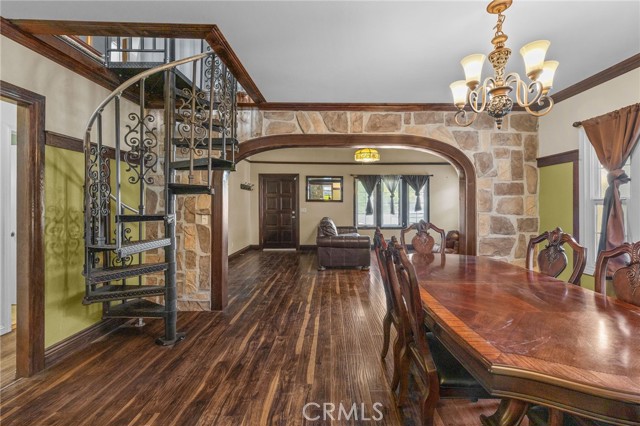 Detail Gallery Image 9 of 39 For 122 E Rosewood Ct, Ontario,  CA 91764 - 2 Beds | 2 Baths