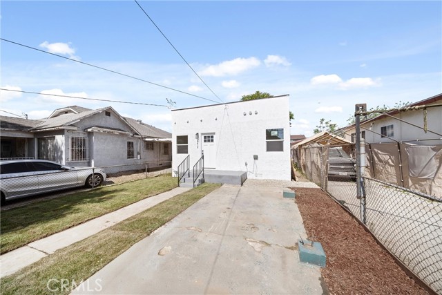 Detail Gallery Image 5 of 29 For 9613 Wilmington Ave, Los Angeles,  CA 90002 - 2 Beds | 1 Baths