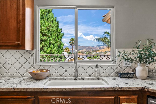Detail Gallery Image 15 of 45 For 505 Bluerock Dr, San Luis Obispo,  CA 93401 - 3 Beds | 3 Baths