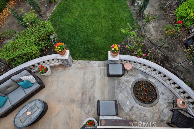 5032 Amalfi Way, Oxnard CA: https://media.crmls.org/medias/84855599-e3d3-4556-bd4f-ea10b43888c4.jpg