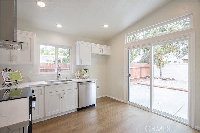 44605 Alighchi Way, Temecula CA: https://media.crmls.org/medias/84857948-2b4a-4ed1-8f0d-0091845eb24b.jpg