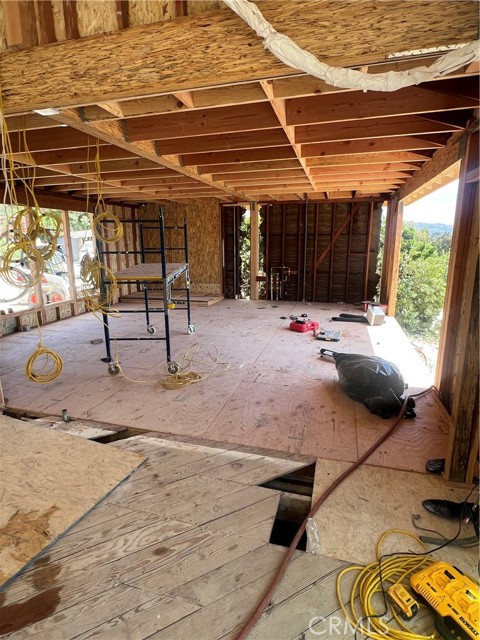 6347 Tarragon Road, Rancho Palos Verdes CA: https://media.crmls.org/medias/8485c616-cd77-4e30-80ea-25cbb73381fa.jpg