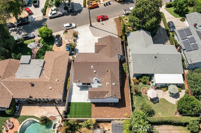22723 Leonora Drive, Woodland Hills CA: https://media.crmls.org/medias/8486a819-a399-4ff4-a147-d4334fb3876f.jpg