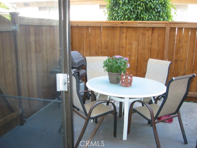 2520 Ruhland Avenue, Redondo Beach, California 90278, 2 Bedrooms Bedrooms, ,1 BathroomBathrooms,Residential,Sold,Ruhland,SB17017823
