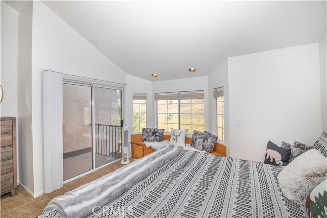 Detail Gallery Image 25 of 50 For 1377 Club View Dr #18,  Big Bear Lake,  CA 92315 - 3 Beds | 2/1 Baths