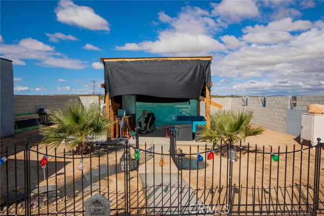 560 Bluegrass Avenue, 29 Palms, California 92277, 1 Bedroom Bedrooms, ,2 BathroomsBathrooms,Single Family Residence,For Sale,Bluegrass,JT24062792