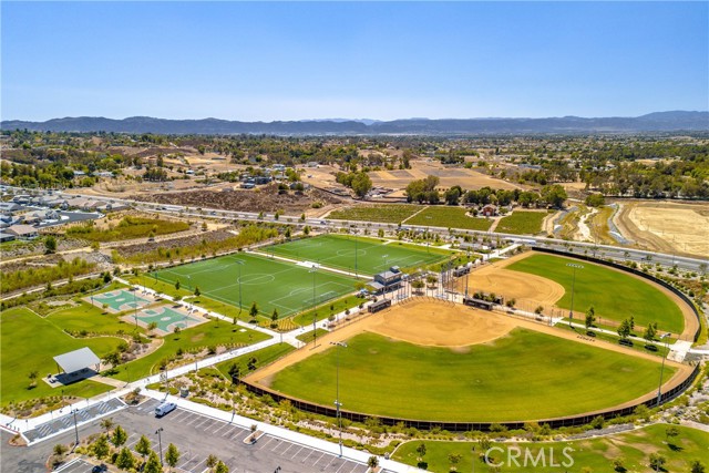 32195 Daybrook Terrace, Temecula CA: https://media.crmls.org/medias/84883026-f30e-4799-8535-4b9cb80753ea.jpg