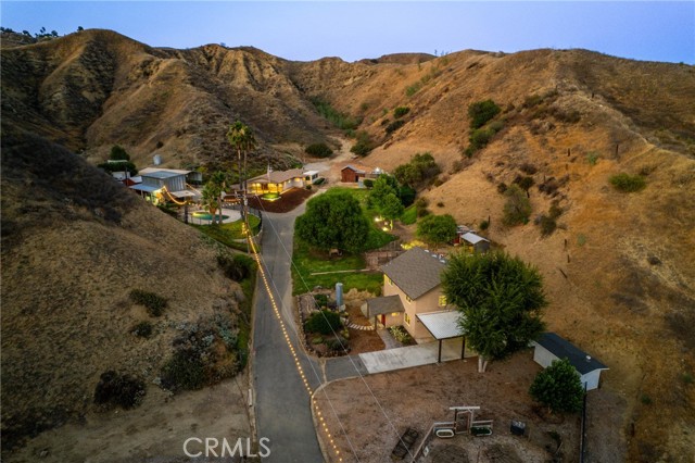 30300 Live Oak Canyon Road, Redlands CA: https://media.crmls.org/medias/84883789-093a-4ec2-9059-7acf8bcdb42b.jpg