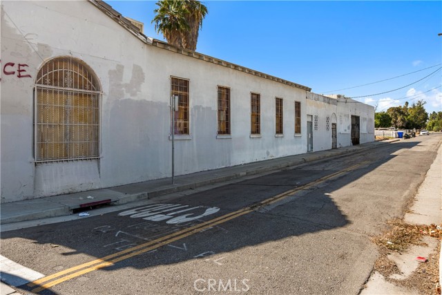 850 N E Street, San Bernardino, California 92410, ,Commercial Sale,For Sale,850 N E Street,CREV23210214