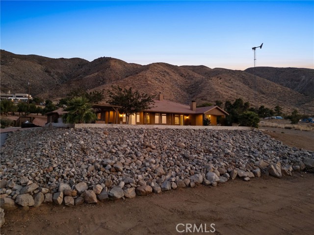 Detail Gallery Image 11 of 74 For 22428 Valley View Rd, Apple Valley,  CA 92308 - 6 Beds | 4/1 Baths