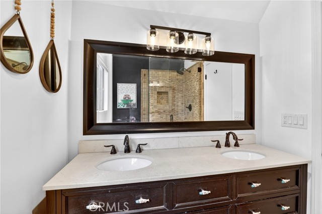 Detail Gallery Image 28 of 40 For 104 Highway 173, Lake Arrowhead,  CA 92352 - 3 Beds | 3 Baths