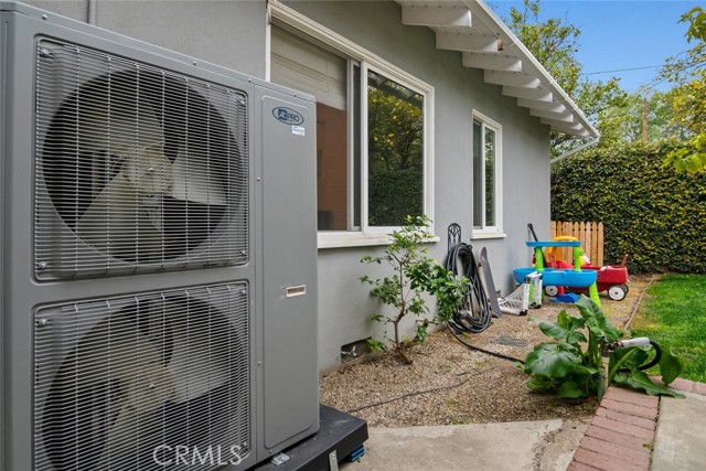 Image 40 of 42 For 22939 Lull Street