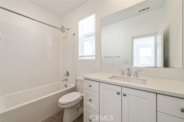 474 Lobata, Irvine CA: https://media.crmls.org/medias/848aef42-82f7-4993-9868-5449450a5040.jpg