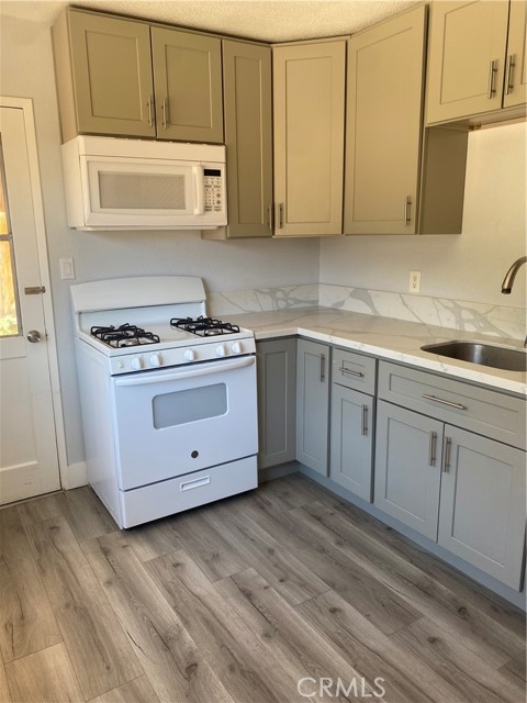 Detail Gallery Image 4 of 15 For 4217 Maple Trl, Frazier Park,  CA 93225 - 2 Beds | 1 Baths