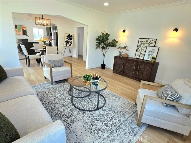 Detail Gallery Image 14 of 41 For 2022 W 75th St, Los Angeles,  CA 90047 - 2 Beds | 1 Baths