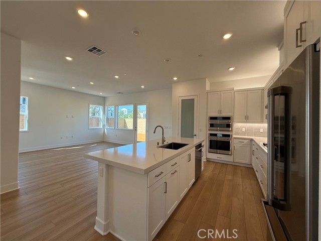 Detail Gallery Image 3 of 24 For 109 Trask, Irvine,  CA 92618 - 4 Beds | 4 Baths