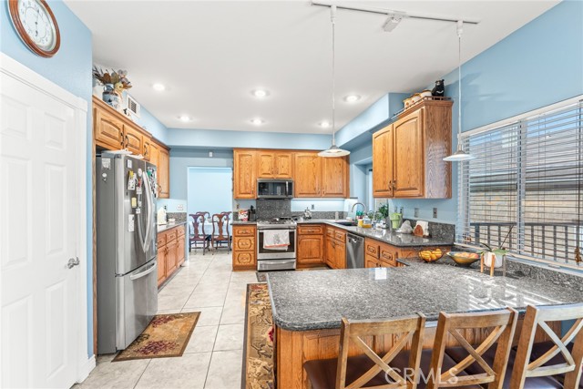669 Liverpool Street, Hemet CA: https://media.crmls.org/medias/848bf2fd-2122-4f18-9ba8-c67bf0fb2ca3.jpg