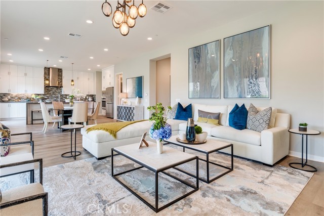 Detail Gallery Image 6 of 39 For 6509 Canyon Oaks Dr, Simi Valley,  CA 93063 - 5 Beds | 5/1 Baths