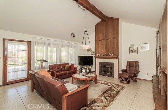 Detail Gallery Image 9 of 50 For 7355 N Pacific Ave, Fresno,  CA 93711 - 4 Beds | 3 Baths