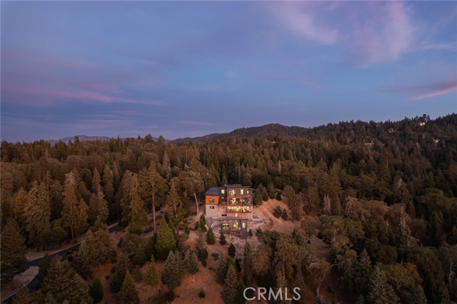 Detail Gallery Image 43 of 47 For 292 Ponderosa Peak Rd, Lake Arrowhead,  CA 92352 - 4 Beds | 4/1 Baths