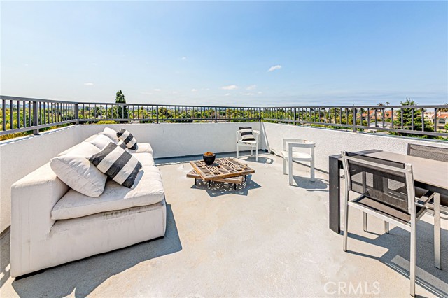 3803 BERRYMAN, Los Angeles CA: https://media.crmls.org/medias/848e0ef1-8372-4bb6-9da3-b7ae5fbdea2e.jpg
