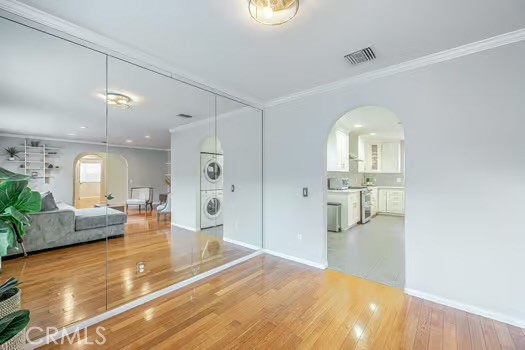 14614 Runnymede Street, Van Nuys CA: https://media.crmls.org/medias/848eaf45-0135-4ab9-a3cb-43b4bdf05009.jpg