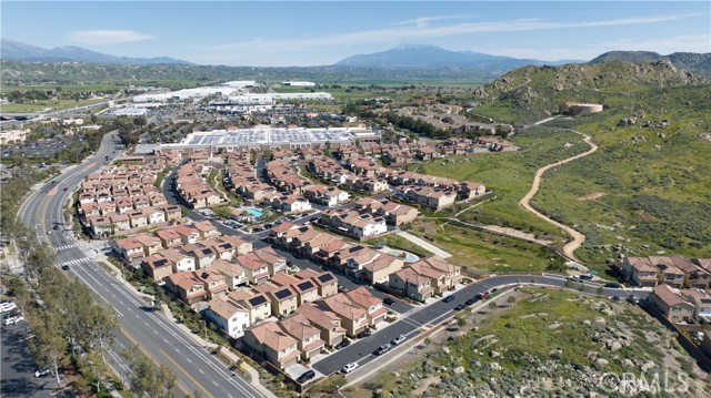 Detail Gallery Image 4 of 37 For 12844 Sovite, Moreno Valley,  CA 92555 - 4 Beds | 2/1 Baths