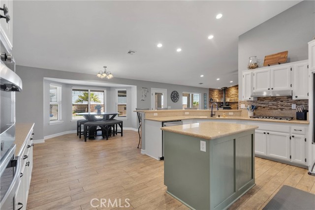 Detail Gallery Image 18 of 69 For 11844 Jenny St, Oak Hills,  CA 92344 - 4 Beds | 2/1 Baths