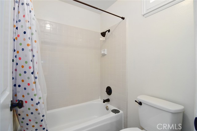 Detail Gallery Image 30 of 41 For 951 Firestone Cir, Simi Valley,  CA 93065 - 4 Beds | 3 Baths