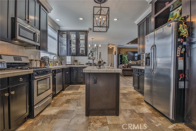 Detail Gallery Image 10 of 39 For 3595 Santa Fe Avenue, #302, Long Beach,  CA 90810 - 3 Beds | 2 Baths