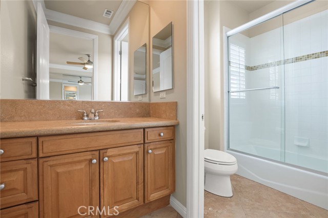 Image 48 of 75 For 12468 Longacre