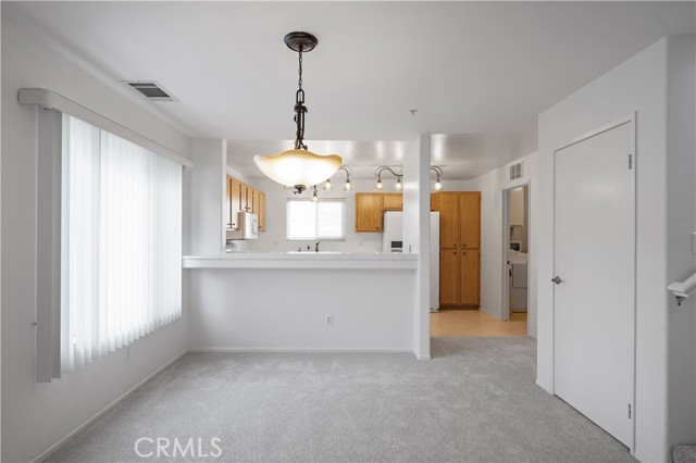 Detail Gallery Image 7 of 47 For 1008 S Harbor Heights Dr #B,  Harbor City,  CA 90710 - 3 Beds | 2/1 Baths