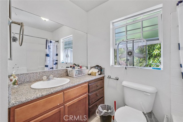Detail Gallery Image 19 of 26 For 1451 W 10th St, Pomona,  CA 91766 - 4 Beds | 3 Baths