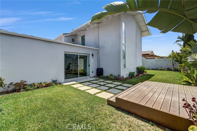 Detail Gallery Image 28 of 34 For 20291 Bancroft Cir, Huntington Beach,  CA 92646 - 4 Beds | 2/1 Baths