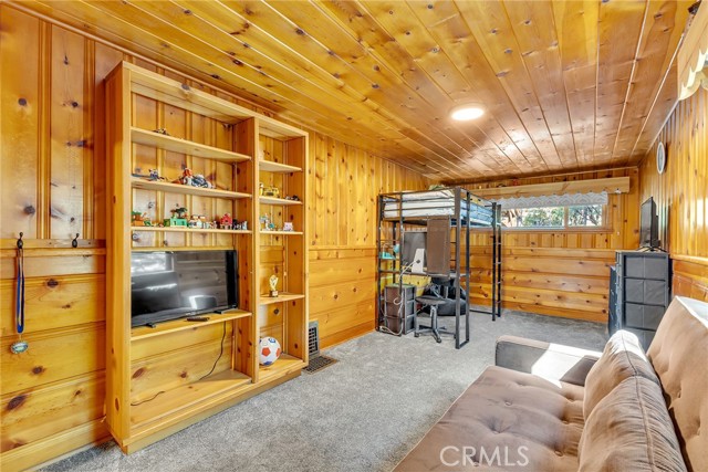 Detail Gallery Image 16 of 66 For 54055 Strawberry Valley Dr, Idyllwild,  CA 92549 - 4 Beds | 2 Baths