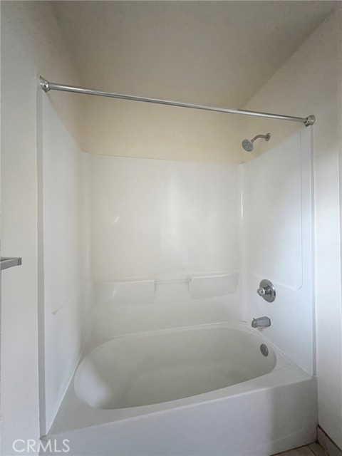 284 N Palm Avenue, Upland CA: https://media.crmls.org/medias/84937467-1176-40fa-9f58-32e3de501272.jpg