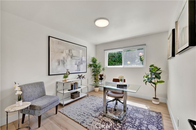 16761 Montclair Lane, Huntington Beach CA: https://media.crmls.org/medias/8494600e-471a-494f-806a-493a817f4b07.jpg