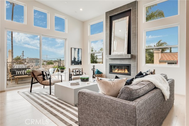 2601 Ruhland Avenue, Redondo Beach, California 90278, 5 Bedrooms Bedrooms, ,6 BathroomsBathrooms,Residential,Sold,Ruhland,SB22076480