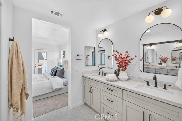 1324 Estel photo 37