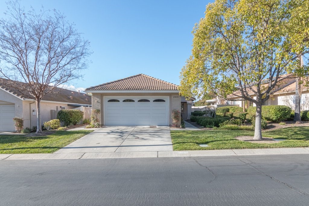 23870 Via Astuto, Murrieta, California 92562, 3 Bedrooms Bedrooms, ,2 BathroomsBathrooms,Single Family Residence,For Sale,Via Astuto,SW25012529