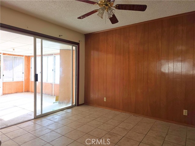 Detail Gallery Image 12 of 33 For 25845 Holly Vista, San Bernardino,  CA 92404 - 3 Beds | 2 Baths