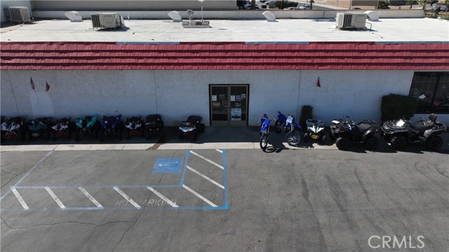 13815 Park Avenue, Victorville, California 92392, ,Commercial Lease,For Rent,13815 Park Avenue,CRHD24209650