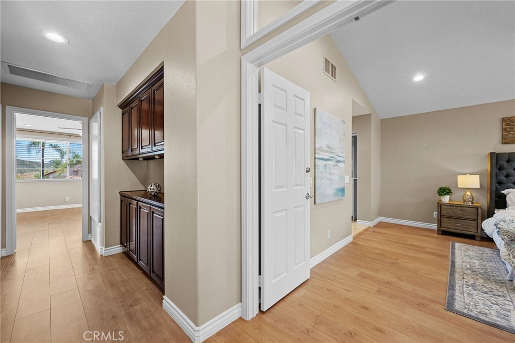 MLS #OC25179992 img 32