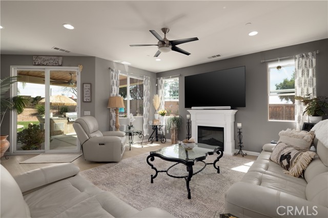 Detail Gallery Image 15 of 51 For 26490 Milena, Menifee,  CA 92584 - 3 Beds | 2/1 Baths