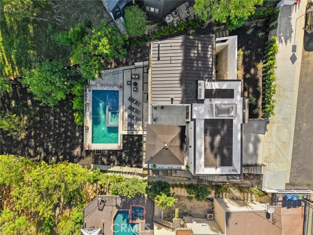 Detail Gallery Image 5 of 60 For 16800 Oak View, Encino,  CA 91436 - 5 Beds | 5 Baths