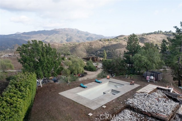 Detail Gallery Image 10 of 14 For 1720 Lechusa Rd, Malibu,  CA 90265 - – Beds | – Baths