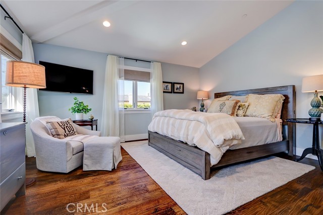 1833 8th Street, Manhattan Beach CA: https://media.crmls.org/medias/84988b67-ef14-4a65-8bab-92693497639c.jpg