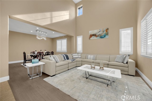 Detail Gallery Image 5 of 38 For 8132 Finch St., Corona,  CA 92880 - 5 Beds | 3 Baths