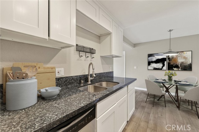 Detail Gallery Image 7 of 17 For 20702 El Toro Rd #94,  Lake Forest,  CA 92630 - 1 Beds | 1 Baths