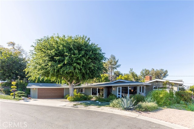 5 Spinning Wheel Lane, Rolling Hills Estates, California 90274, 3 Bedrooms Bedrooms, ,2 BathroomsBathrooms,Residential,Sold,Spinning Wheel,PV22056117